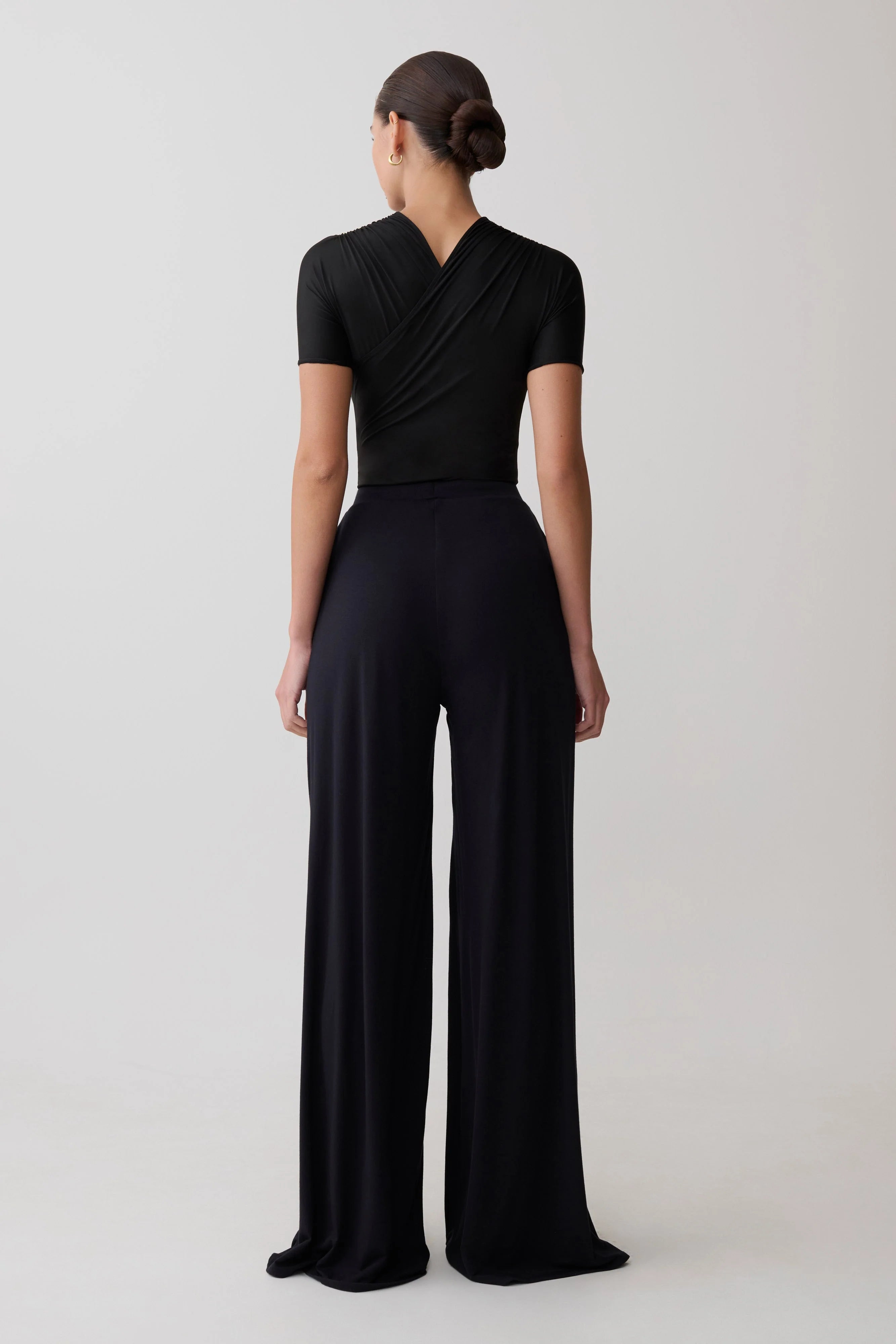 Junie Shortsleeve Cross Over Bodysuit Black