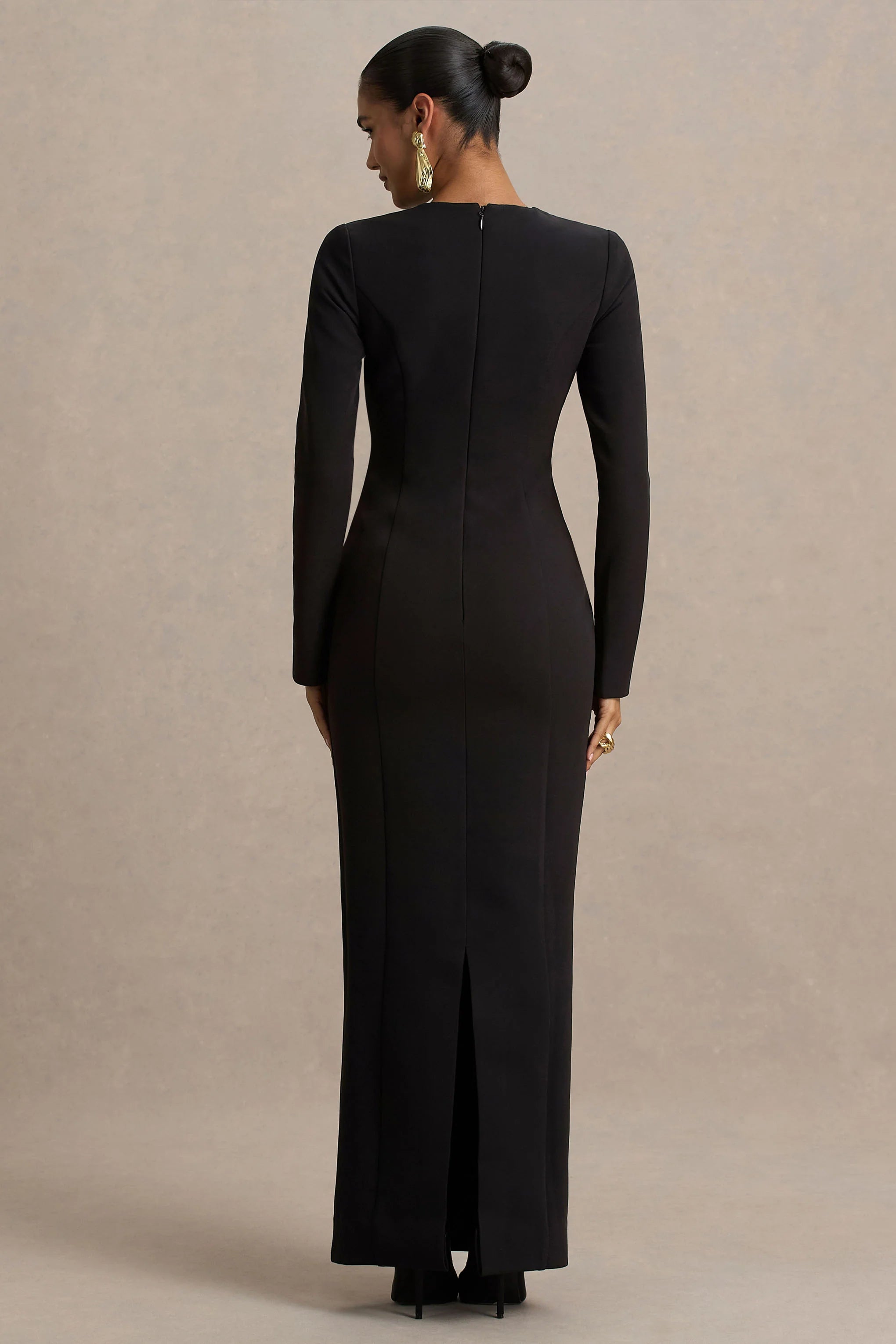 Vaila Black Crew Neck Maxi Dress